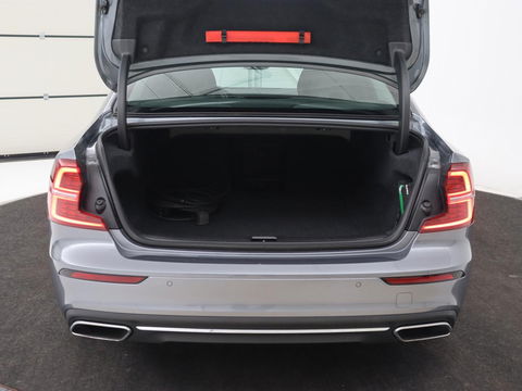 Volvo S60 2.0 Recharge T6 Inscription | Leder | Stoel & stuurverwarming | Camera | Harman/Kardon | Adaptive cruise | Carplay | Keyless | Memory | Navigatie | Parkeerhulp | Dodehoek detectie | Full LED