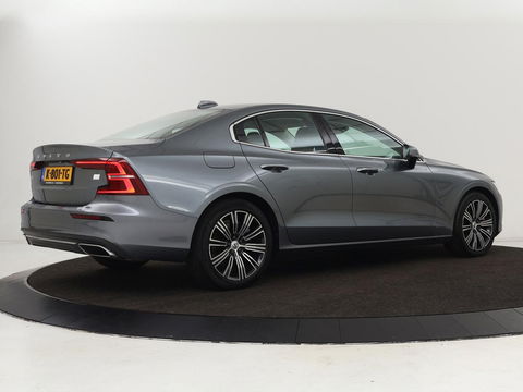 Volvo S60 2.0 Recharge T6 Inscription | Leder | Stoel & stuurverwarming | Camera | Harman/Kardon | Adaptive cruise | Carplay | Keyless | Memory | Navigatie | Parkeerhulp | Dodehoek detectie | Full LED