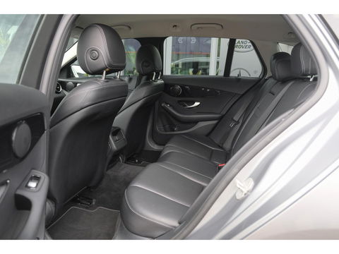 Mercedes-Benz C-Klasse Estate C200 184pk Automaat Ambition Leder Navigatie Camera Trekhaak Elektrische klep 17" LMV