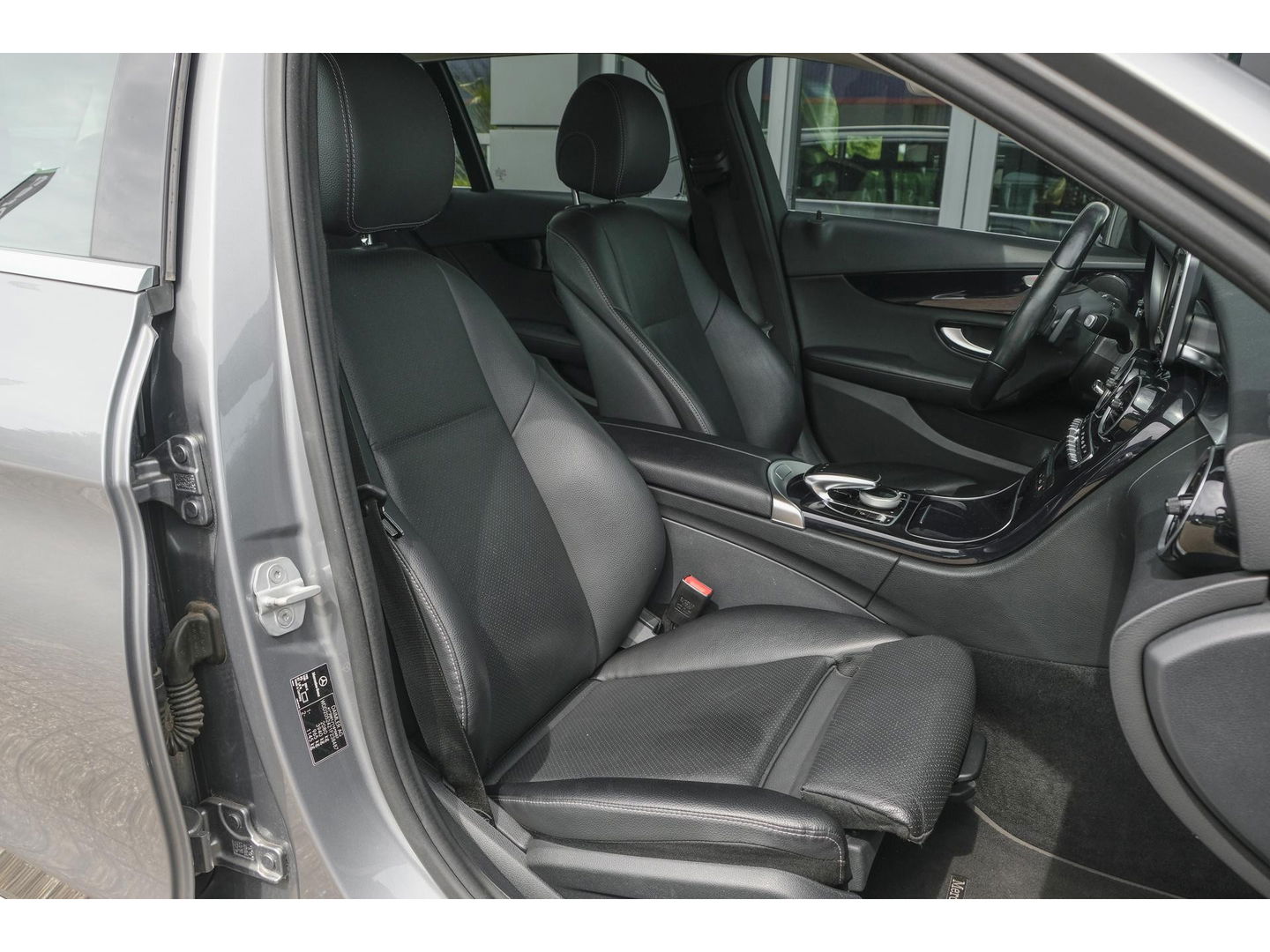 Mercedes-Benz C-Klasse Estate C200 184pk Automaat Ambition Leder Navigatie Camera Trekhaak Elektrische klep 17" LMV