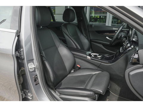 Mercedes-Benz C-Klasse Estate C200 184pk Automaat Ambition Leder Navigatie Camera Trekhaak Elektrische klep 17" LMV