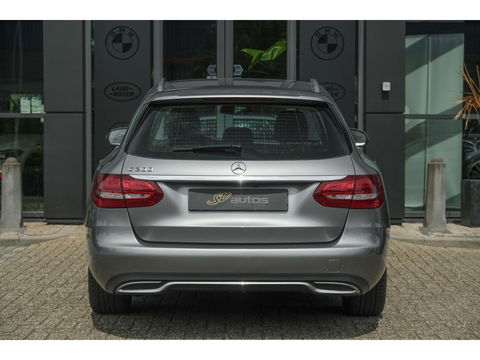 Mercedes-Benz C-Klasse Estate C200 184pk Automaat Ambition Leder Navigatie Camera Trekhaak Elektrische klep 17" LMV