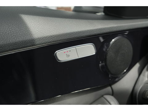 Mercedes-Benz C-Klasse Estate C200 184pk Automaat Ambition Leder Navigatie Camera Trekhaak Elektrische klep 17" LMV