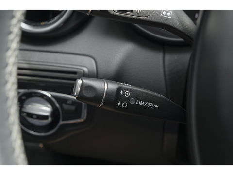 Mercedes-Benz C-Klasse Estate C200 184pk Automaat Ambition Leder Navigatie Camera Trekhaak Elektrische klep 17" LMV