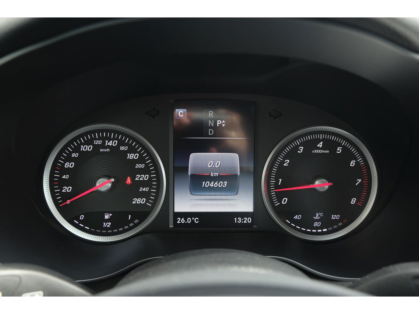 Mercedes-Benz C-Klasse Estate C200 184pk Automaat Ambition Leder Navigatie Camera Trekhaak Elektrische klep 17" LMV