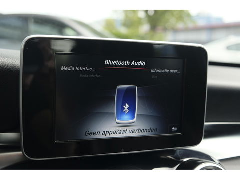Mercedes-Benz C-Klasse Estate C200 184pk Automaat Ambition Leder Navigatie Camera Trekhaak Elektrische klep 17" LMV