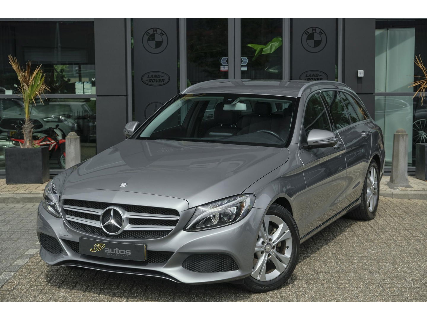 Mercedes-Benz C-Klasse Estate C200 184pk Automaat Ambition Leder Navigatie Camera Trekhaak Elektrische klep 17" LMV