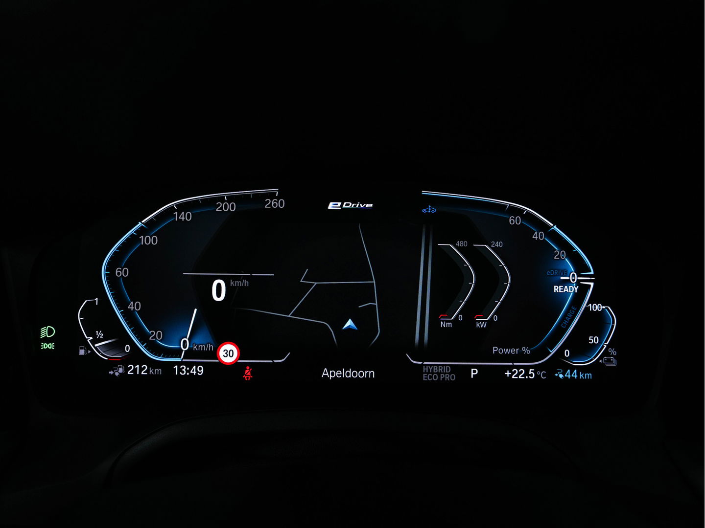 BMW 3 Serie Touring 330e Business Edition Plus M-Sportpack (INCL-BTW) *PANO | VERNASCA-FULL-LEATHER | HEAD-UP | FULL-LED | DIGI-COCKPIT | NAVI-FULLMAP | HEATED-SPORTSEATS | HIFI-SOUND | CAMERA | AMBIENT-LIGHT | TOWBAR | 19''ALU*