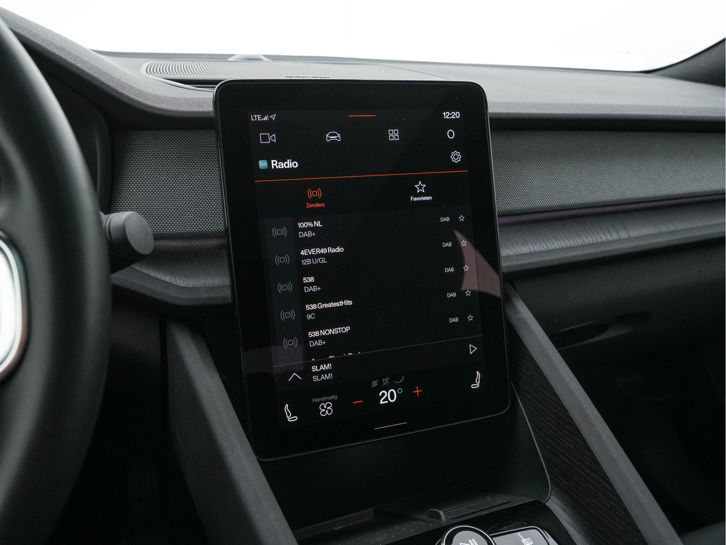 Polestar 2 Long Range Dual Motor Launch Edition 78kWh [ 3-Fase ] (INCL-BTW) *PANO | NAVI-FULLMAP | FULL-LED | ADAPTIVE-CRUISE | BLIND-SPOT | KEYLESS | LANE-ASSIST | DIGI-COCKPIT | CARPLAY | DAB+ | HEATED-COMFORTSEATS | ECC | MEMORY-PACK | PDC | 20''ALU*