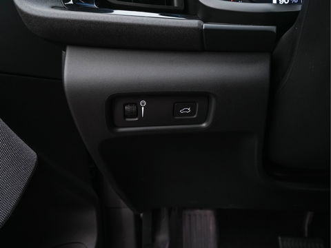 Polestar 2 Long Range Dual Motor Launch Edition 78kWh [ 3-Fase ] (INCL-BTW) *PANO | NAVI-FULLMAP | FULL-LED | ADAPTIVE-CRUISE | BLIND-SPOT | KEYLESS | LANE-ASSIST | DIGI-COCKPIT | CARPLAY | DAB+ | HEATED-COMFORTSEATS | ECC | MEMORY-PACK | PDC | 20''ALU*