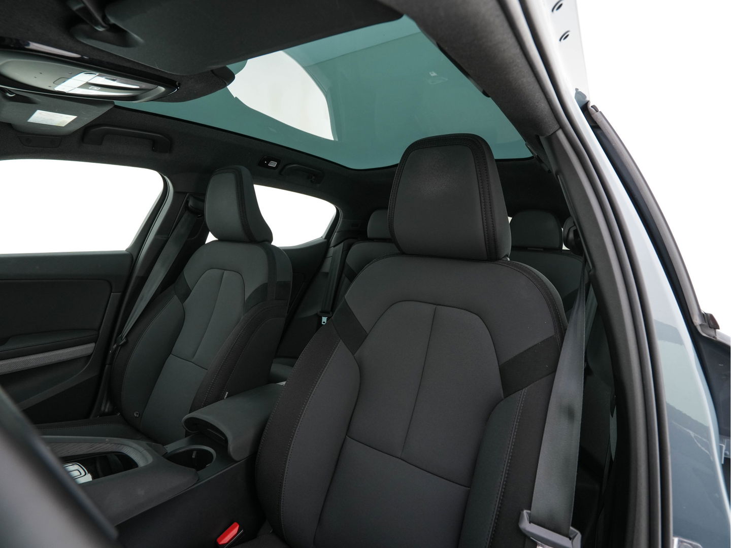 Polestar 2 Long Range Dual Motor Launch Edition 78kWh [ 3-Fase ] (INCL-BTW) *PANO | NAVI-FULLMAP | FULL-LED | ADAPTIVE-CRUISE | BLIND-SPOT | KEYLESS | LANE-ASSIST | DIGI-COCKPIT | CARPLAY | DAB+ | HEATED-COMFORTSEATS | ECC | MEMORY-PACK | PDC | 20''ALU*