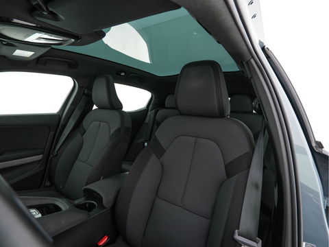 Polestar 2 Long Range Dual Motor Launch Edition 78kWh [ 3-Fase ] (INCL-BTW) *PANO | NAVI-FULLMAP | FULL-LED | ADAPTIVE-CRUISE | BLIND-SPOT | KEYLESS | LANE-ASSIST | DIGI-COCKPIT | CARPLAY | DAB+ | HEATED-COMFORTSEATS | ECC | MEMORY-PACK | PDC | 20''ALU*