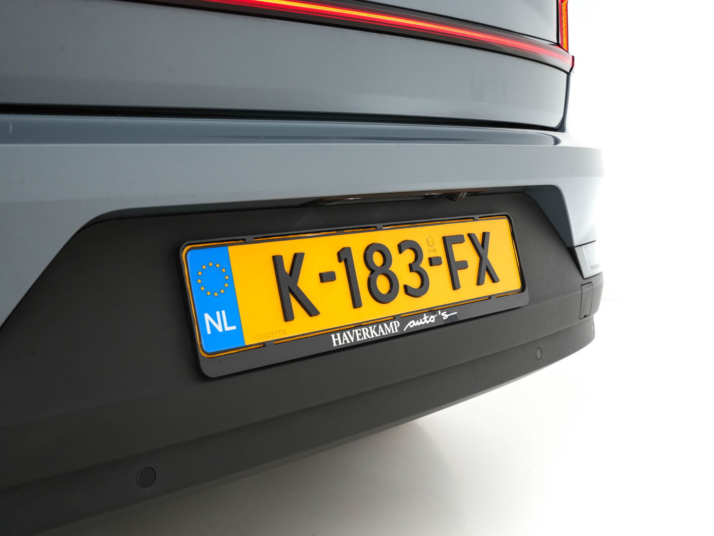 Polestar 2 Long Range Dual Motor Launch Edition 78kWh [ 3-Fase ] (INCL-BTW) *PANO | NAVI-FULLMAP | FULL-LED | ADAPTIVE-CRUISE | BLIND-SPOT | KEYLESS | LANE-ASSIST | DIGI-COCKPIT | CARPLAY | DAB+ | HEATED-COMFORTSEATS | ECC | MEMORY-PACK | PDC | 20''ALU*