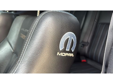 Dodge Challenger 5.7 V8 Hemi Mopar10 Collector's item