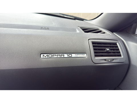Dodge Challenger 5.7 V8 Hemi Mopar10 Collector's item