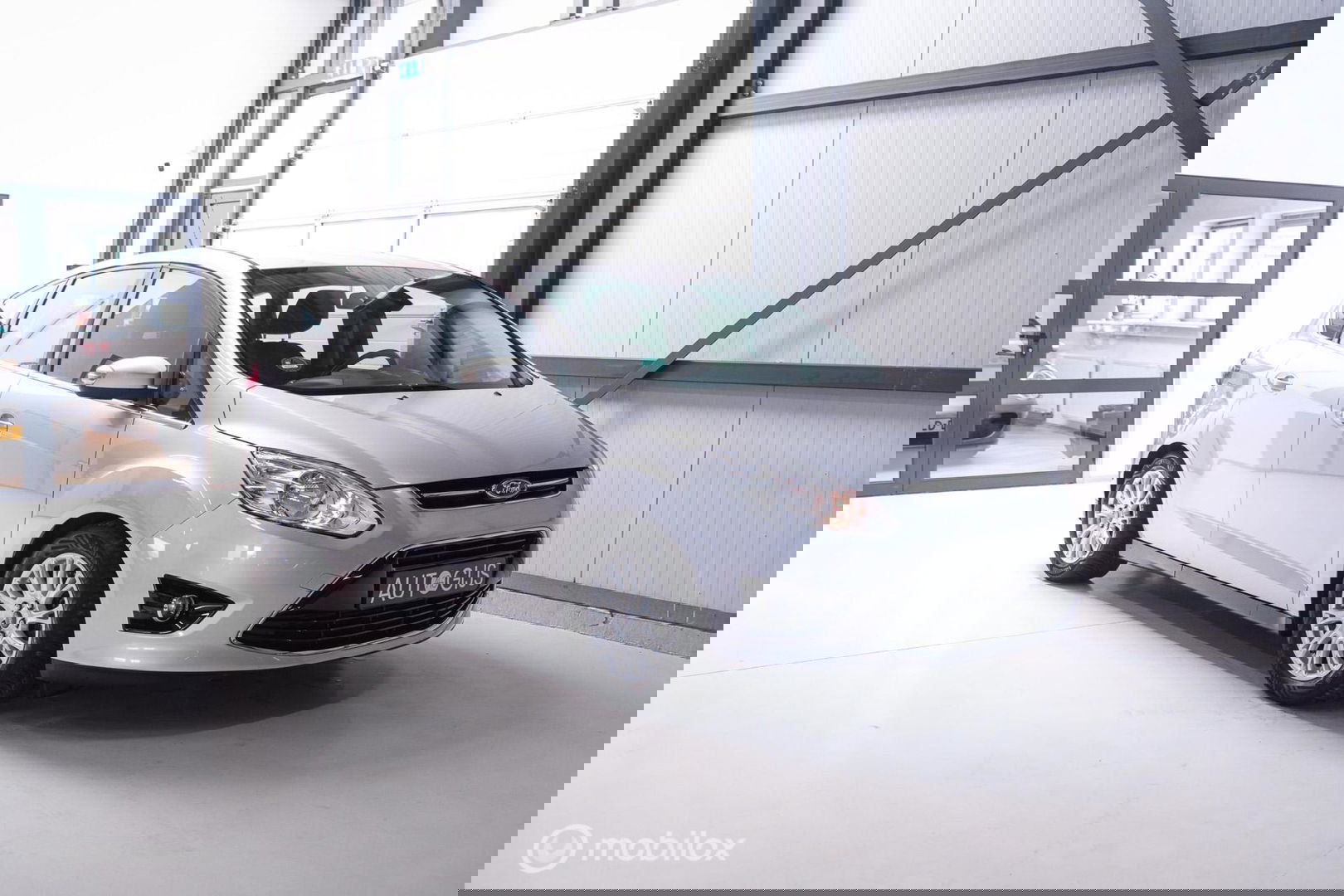 Ford C-MAX 1.6 EcoBoost Lease Titanium 150 pk | Trekhaak | Camera | Climate | Dealer onderhouden |