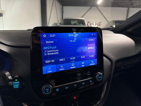 Ford Puma 1.0 EcoBoost Hybrid ST-Line X PANO KEYLESS