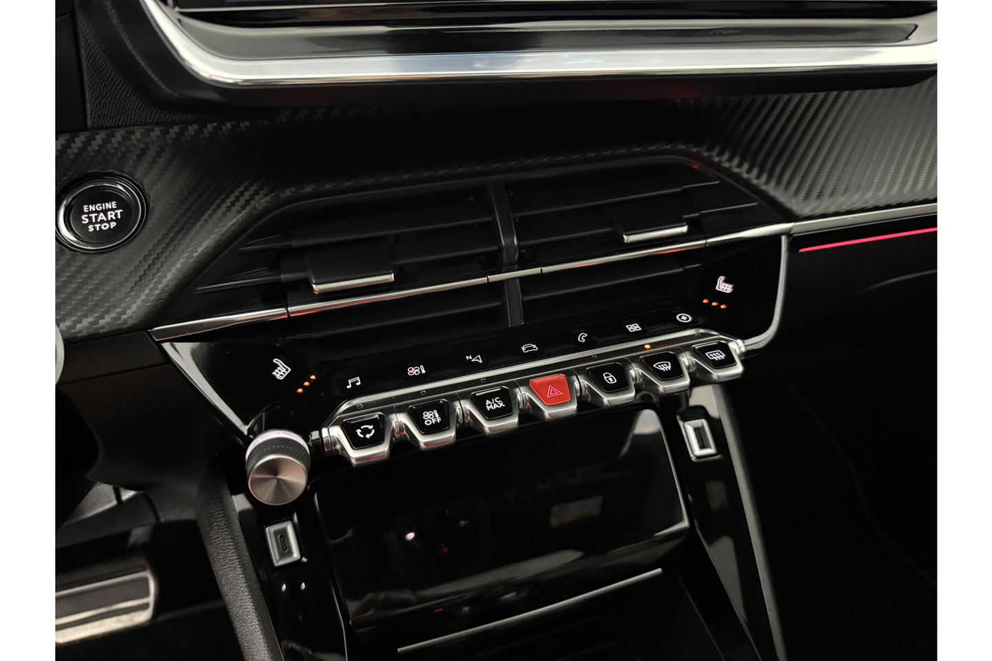 Peugeot e-208 EV GT 50 kWh 136PK 360 Camera Pano Sfeer ACC LED Carplay Clima Virtual Trekhaak Navi 17"LMV