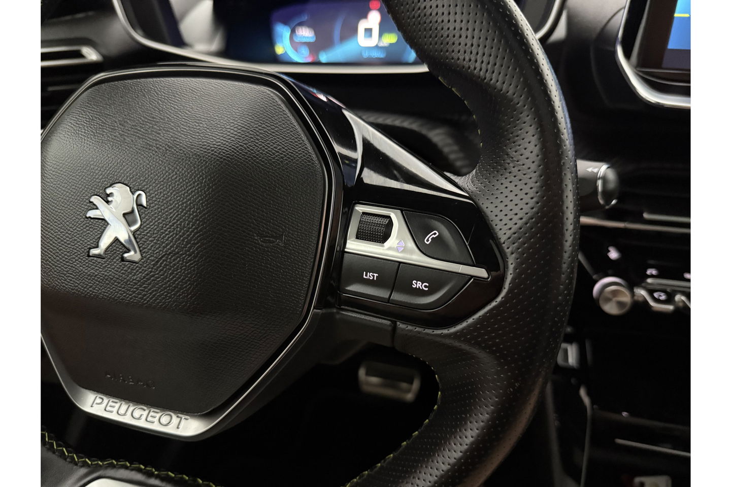 Peugeot e-208 EV GT 50 kWh 136PK 360 Camera Pano Sfeer ACC LED Carplay Clima Virtual Trekhaak Navi 17"LMV
