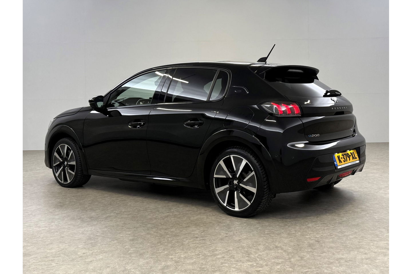 Peugeot e-208 EV GT 50 kWh 136PK 360 Camera Pano Sfeer ACC LED Carplay Clima Virtual Trekhaak Navi 17"LMV