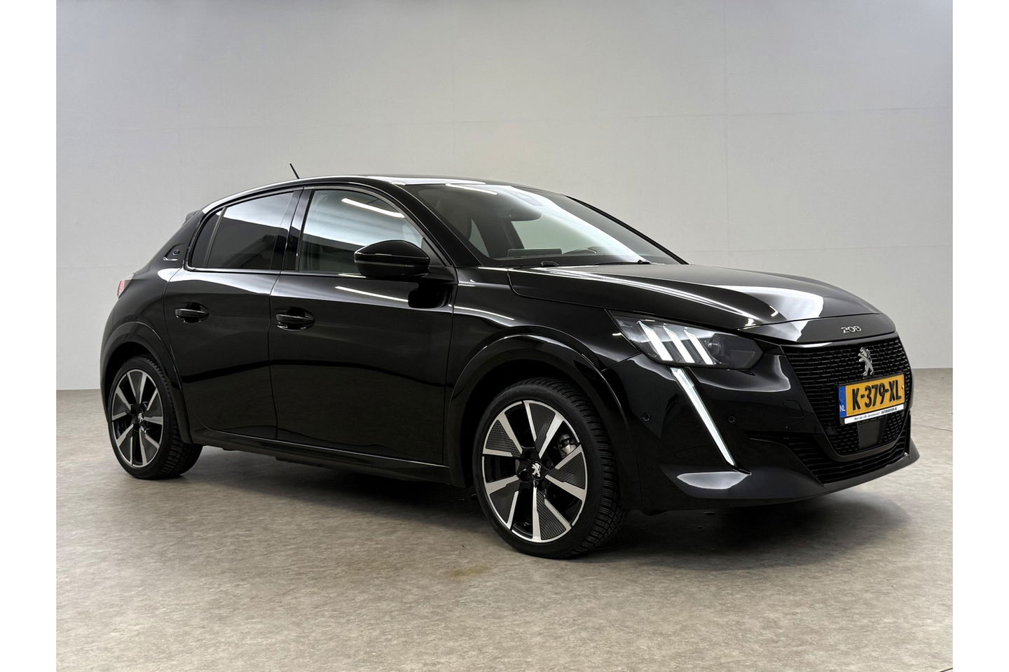 Peugeot e-208 EV GT 50 kWh 136PK 360 Camera Pano Sfeer ACC LED Carplay Clima Virtual Trekhaak Navi 17"LMV