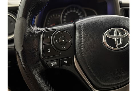 Toyota RAV4 2.0 Style 4WD 151PK Clima Cruise Camera Trekhaak 18"LMV