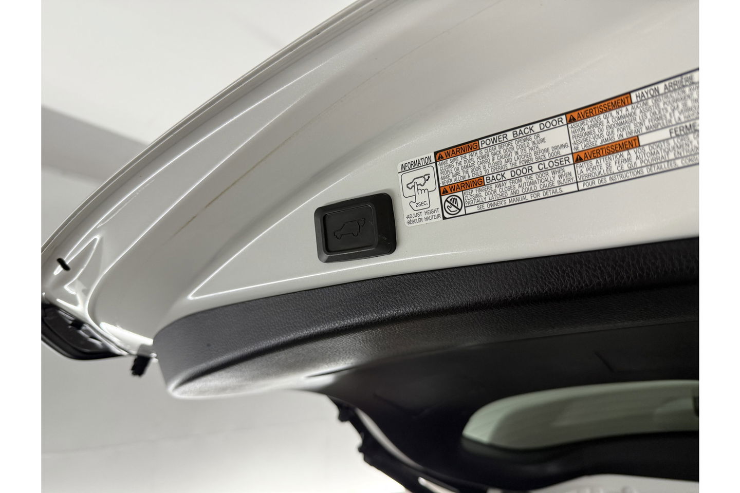 Toyota RAV4 2.0 Style 4WD 151PK Clima Cruise Camera Trekhaak 18"LMV