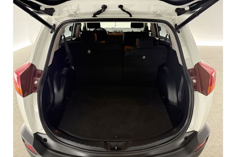 Toyota RAV4 2.0 Style 4WD 151PK Clima Cruise Camera Trekhaak 18"LMV