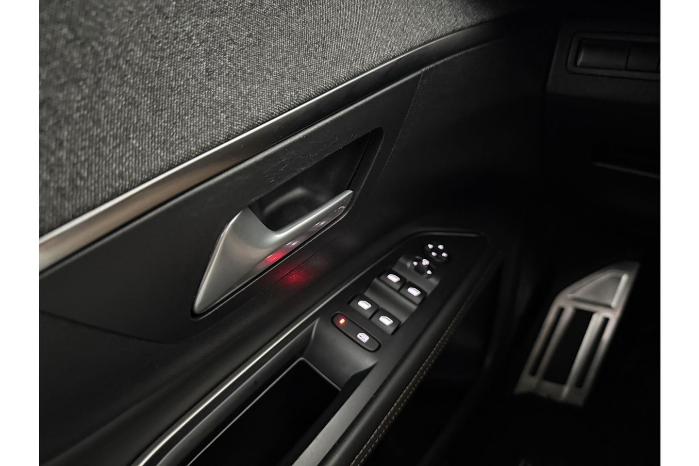Peugeot 5008 1.2 PureTech GT-Line 7p 360 Camera Pano Sfeer Clima Cruise Carplay LED Navi Trekhaak Virtual PDC 20"LMV
