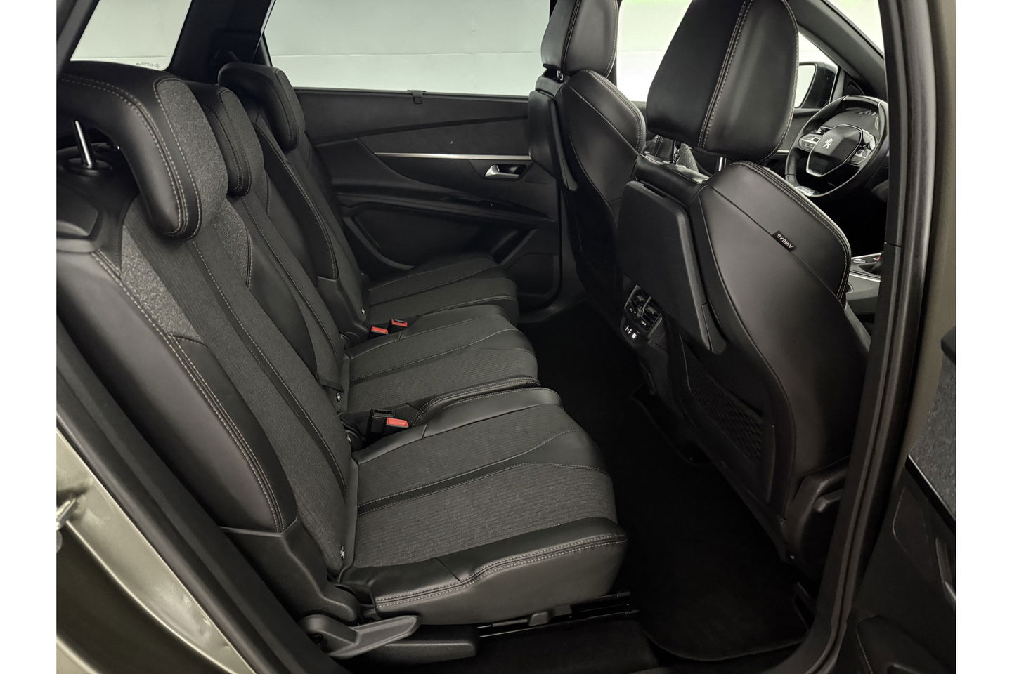 Peugeot 5008 1.2 PureTech GT-Line 7p 360 Camera Pano Sfeer Clima Cruise Carplay LED Navi Trekhaak Virtual PDC 20"LMV