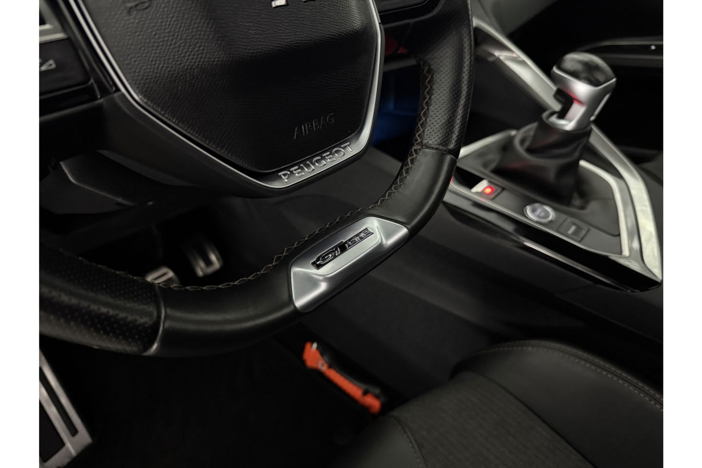 Peugeot 5008 1.2 PureTech GT-Line 7p 360 Camera Pano Sfeer Clima Cruise Carplay LED Navi Trekhaak Virtual PDC 20"LMV