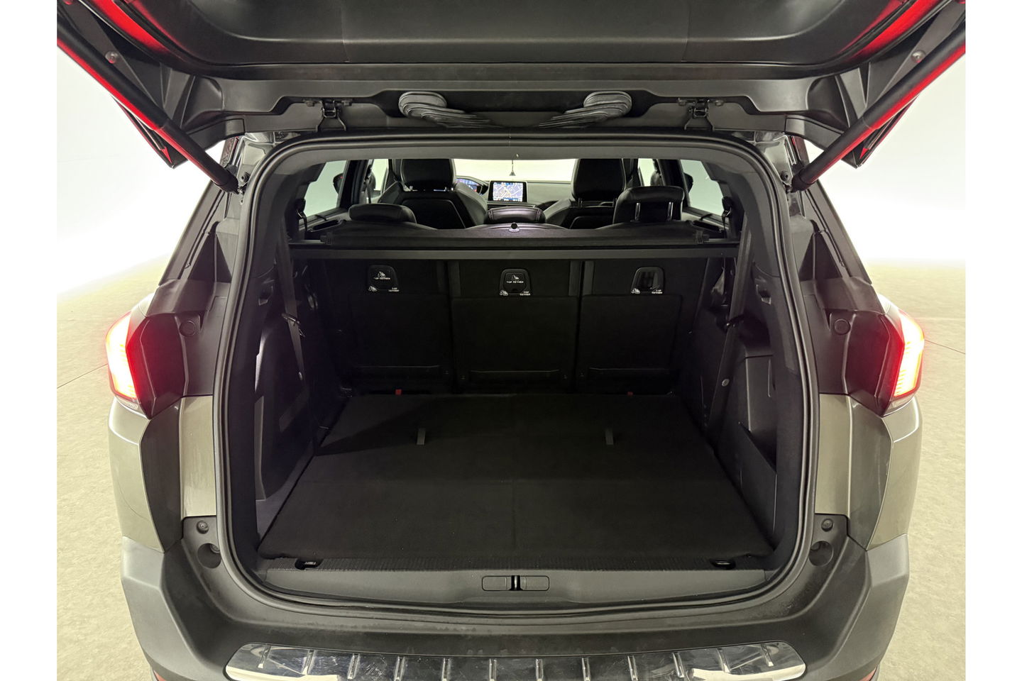 Peugeot 5008 1.2 PureTech GT-Line 7p 360 Camera Pano Sfeer Clima Cruise Carplay LED Navi Trekhaak Virtual PDC 20"LMV