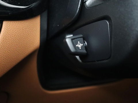 BMW 5 Serie 530e M Sport | Panoramadak | Leder | Stoelverwarming | Camera | Carplay | Live Cockpit | Park Assist | Navigatie | Full LED | Sfeerverlichting | PHEV | Plug In