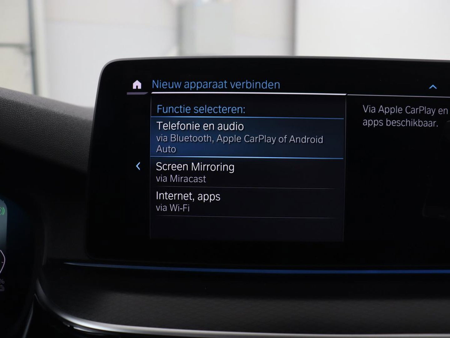 BMW 5 Serie 530e M Sport | Panoramadak | Leder | Stoelverwarming | Camera | Carplay | Live Cockpit | Park Assist | Navigatie | Full LED | Sfeerverlichting | PHEV | Plug In