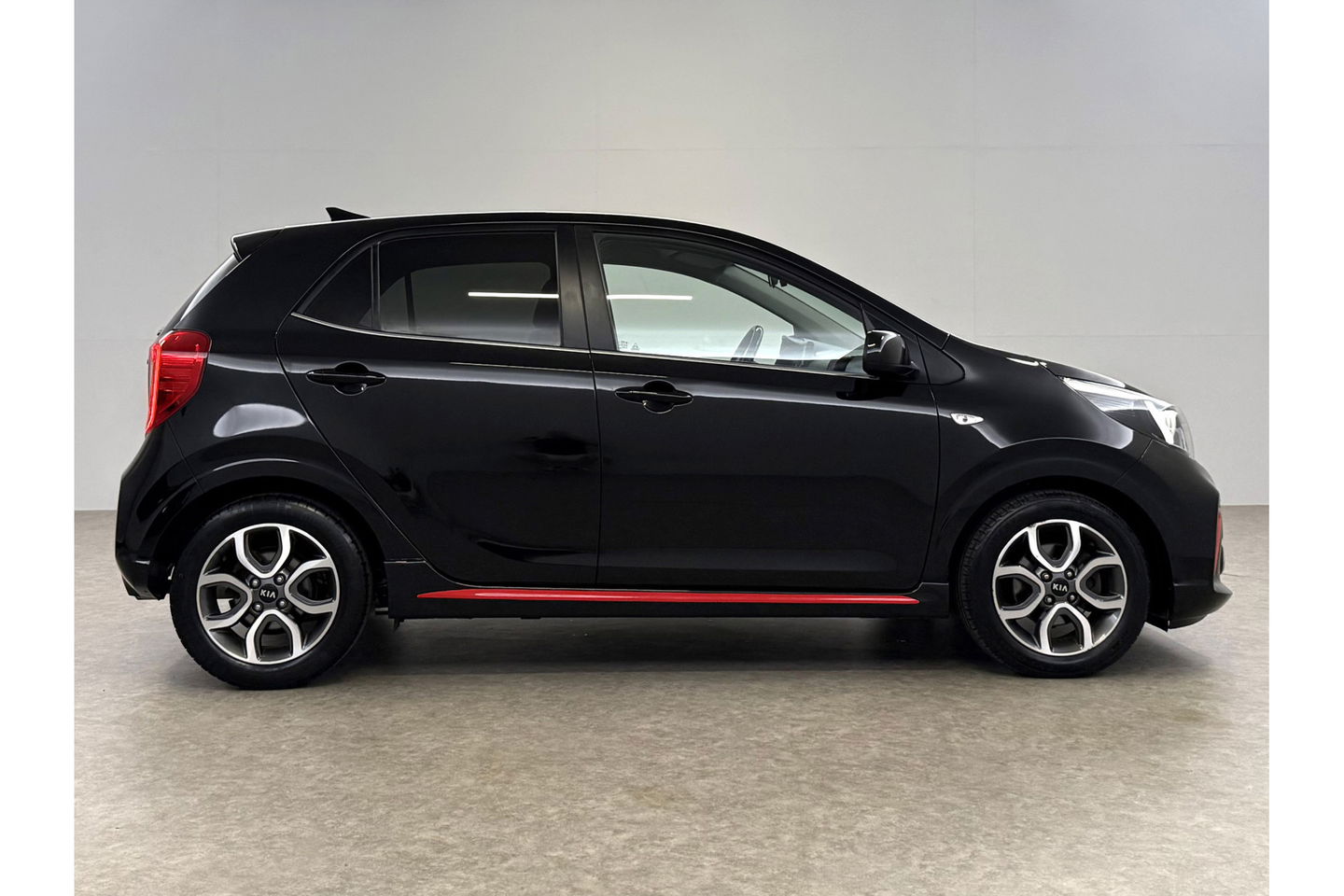 Kia Picanto 1.0 MPi GT-Line Airco Cruise Camera Carplay Navigatie LED Leder 15"LMV