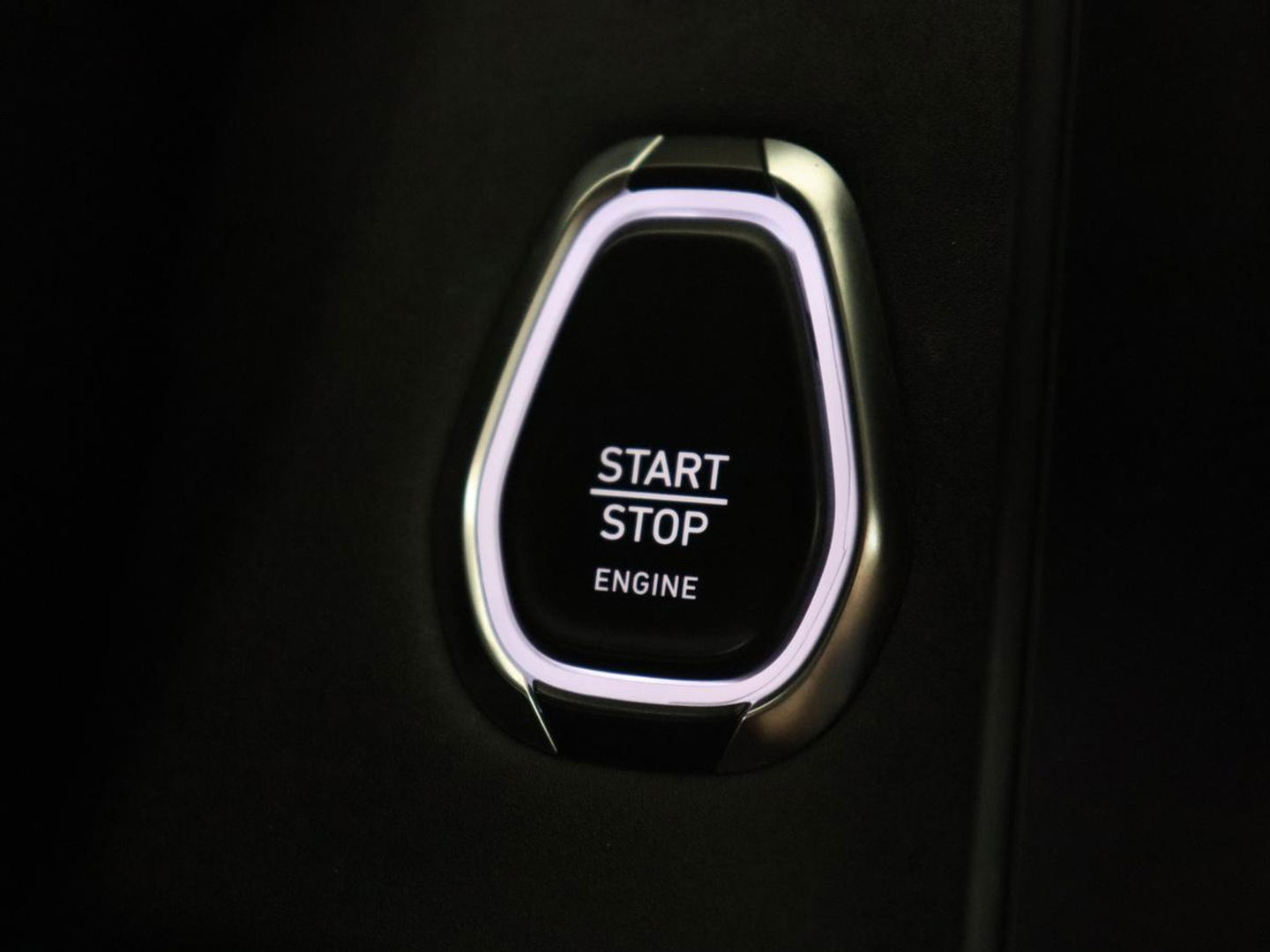 Lynk & Co 01 1.5 Plug In | Panoramadak | Infinity by Harman | 360 Camera | Adaptive cruise | Stoelverwarming | Carplay | Memory | Full LED