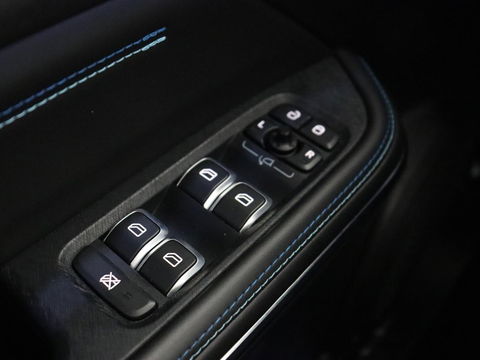 Lynk & Co 01 1.5 Plug In | Panoramadak | Infinity by Harman | 360 Camera | Adaptive cruise | Stoelverwarming | Carplay | Memory | Full LED
