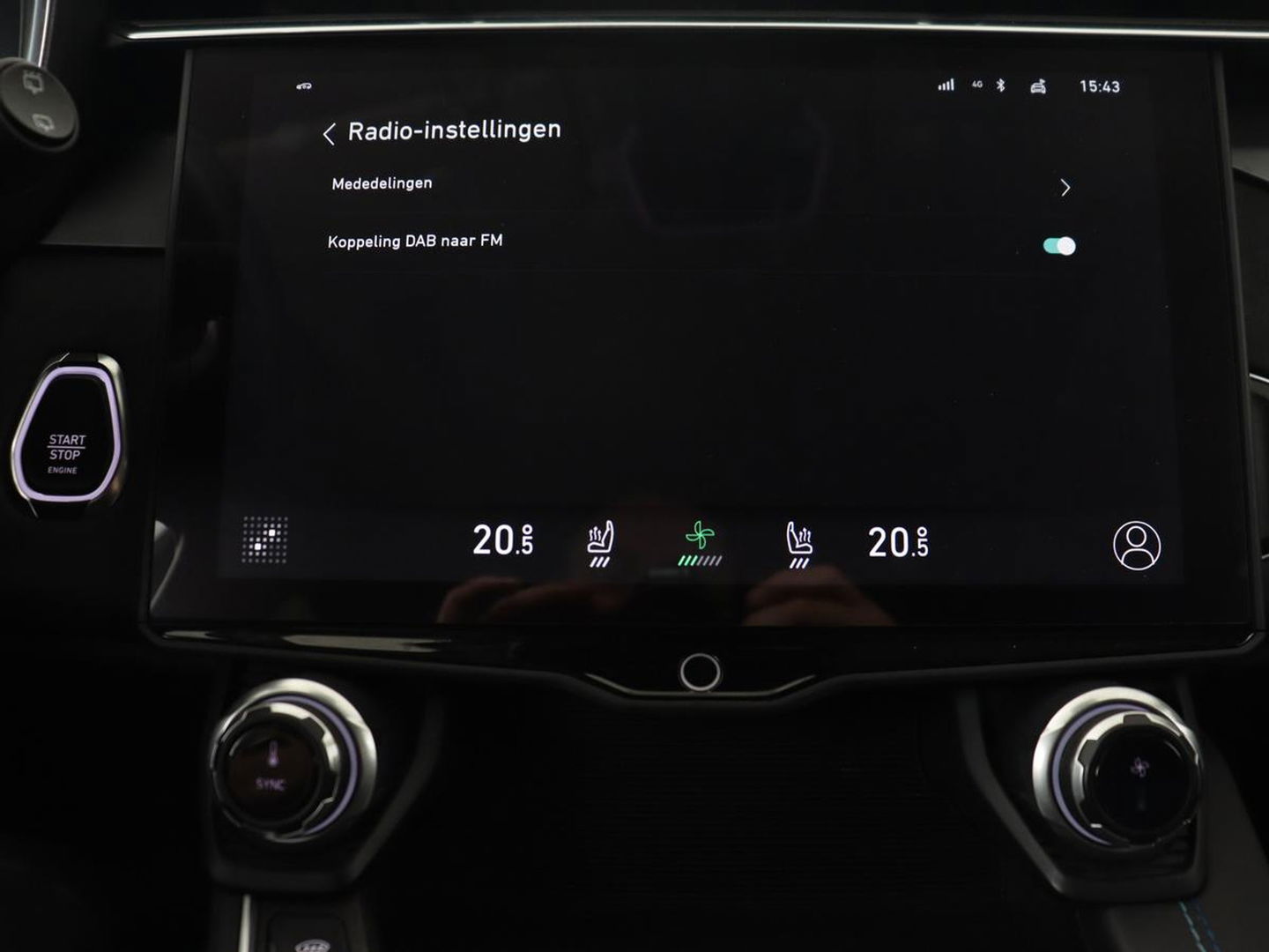 Lynk & Co 01 1.5 Plug In | Panoramadak | Infinity by Harman | 360 Camera | Adaptive cruise | Stoelverwarming | Carplay | Memory | Full LED