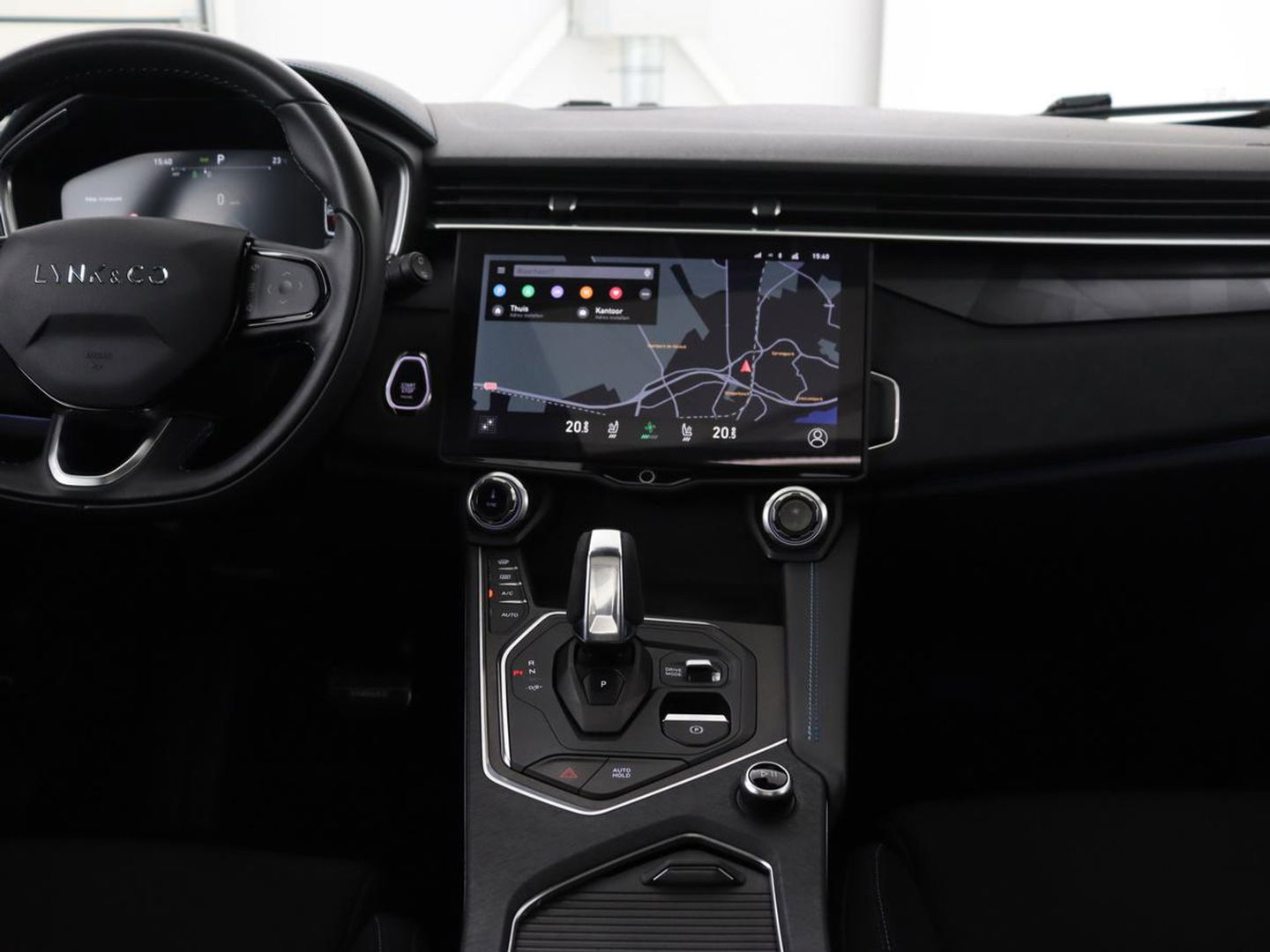 Lynk & Co 01 1.5 Plug In | Panoramadak | Infinity by Harman | 360 Camera | Adaptive cruise | Stoelverwarming | Carplay | Memory | Full LED