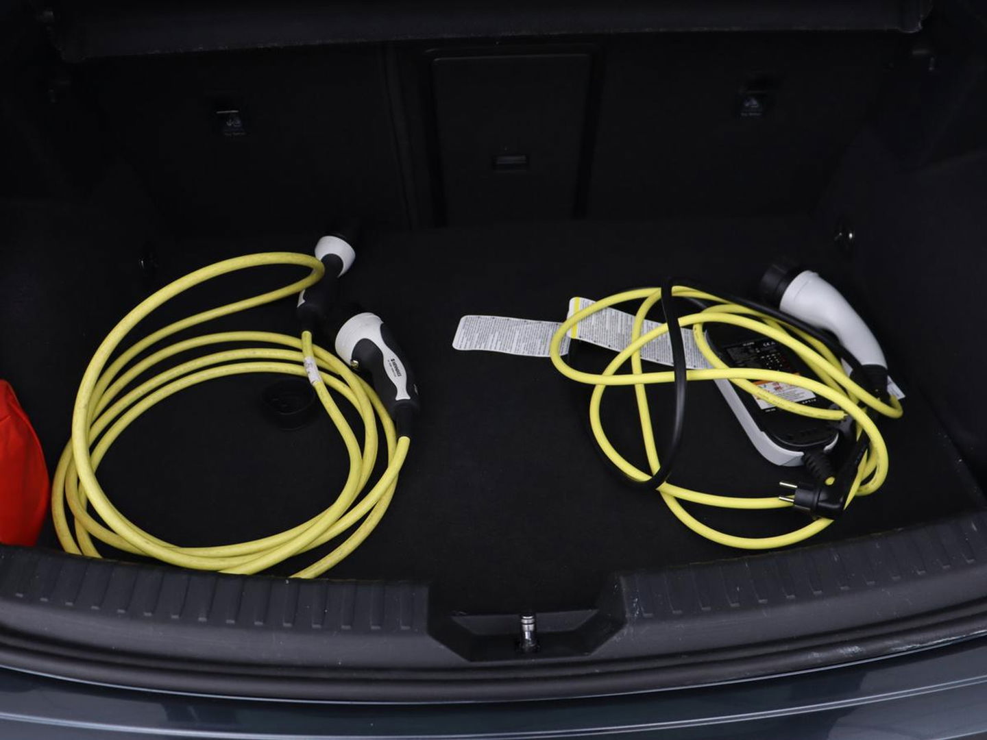 CUPRA Leon 1.4 e-Hybrid | Stoel & stuurverwarming | Adaptive cruise | Navigatie | Sfeerverlichting | Keyless | Parkeerhulp | Sportstoelen | Full LED | PHEV | Plug In