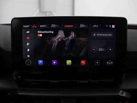 CUPRA Leon 1.4 e-Hybrid | Stoel & stuurverwarming | Adaptive cruise | Navigatie | Sfeerverlichting | Keyless | Parkeerhulp | Sportstoelen | Full LED | PHEV | Plug In