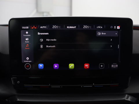 CUPRA Leon 1.4 e-Hybrid | Stoel & stuurverwarming | Adaptive cruise | Navigatie | Sfeerverlichting | Keyless | Parkeerhulp | Sportstoelen | Full LED | PHEV | Plug In