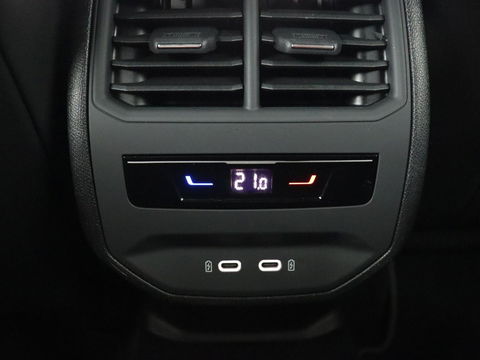 CUPRA Leon 1.4 e-Hybrid | Stoel & stuurverwarming | Adaptive cruise | Navigatie | Sfeerverlichting | Keyless | Parkeerhulp | Sportstoelen | Full LED | PHEV | Plug In