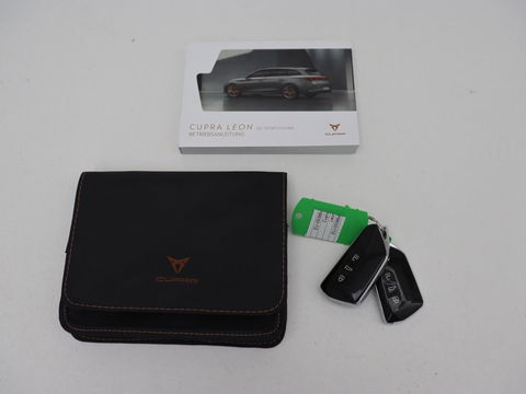 CUPRA Leon 1.4 e-Hybrid | Stoel & stuurverwarming | Adaptive cruise | Navigatie | Sfeerverlichting | Keyless | Parkeerhulp | Sportstoelen | Full LED | PHEV | Plug In