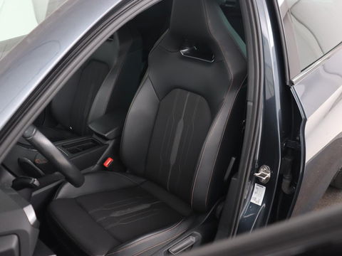 CUPRA Leon 1.4 e-Hybrid | Stoel & stuurverwarming | Adaptive cruise | Navigatie | Sfeerverlichting | Keyless | Parkeerhulp | Sportstoelen | Full LED | PHEV | Plug In