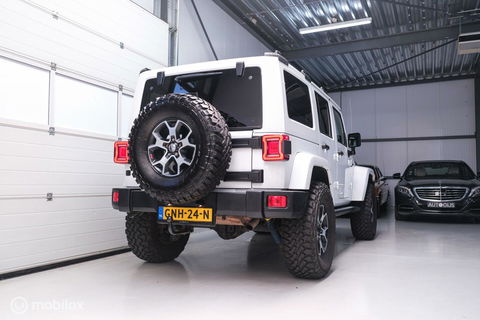 Jeep Wrangler Unlimited 3.6 | 5 persoons | Treeplanken | LED | Zeer mooi | Trekhaak |
