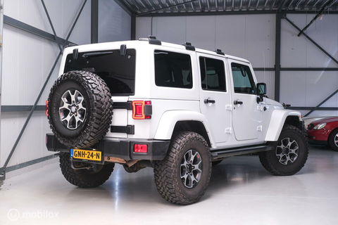 Jeep Wrangler Unlimited 3.6 | 5 persoons | Treeplanken | LED | Zeer mooi | Trekhaak |