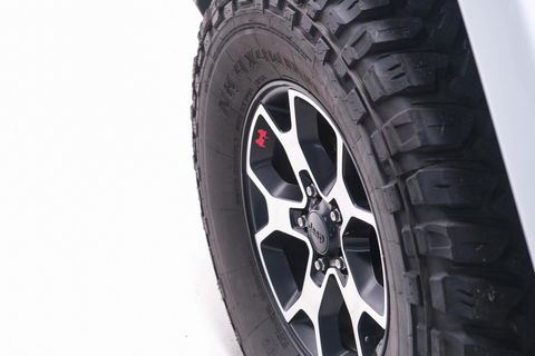 Jeep Wrangler Unlimited 3.6 | 5 persoons | Treeplanken | LED | Zeer mooi | Trekhaak |