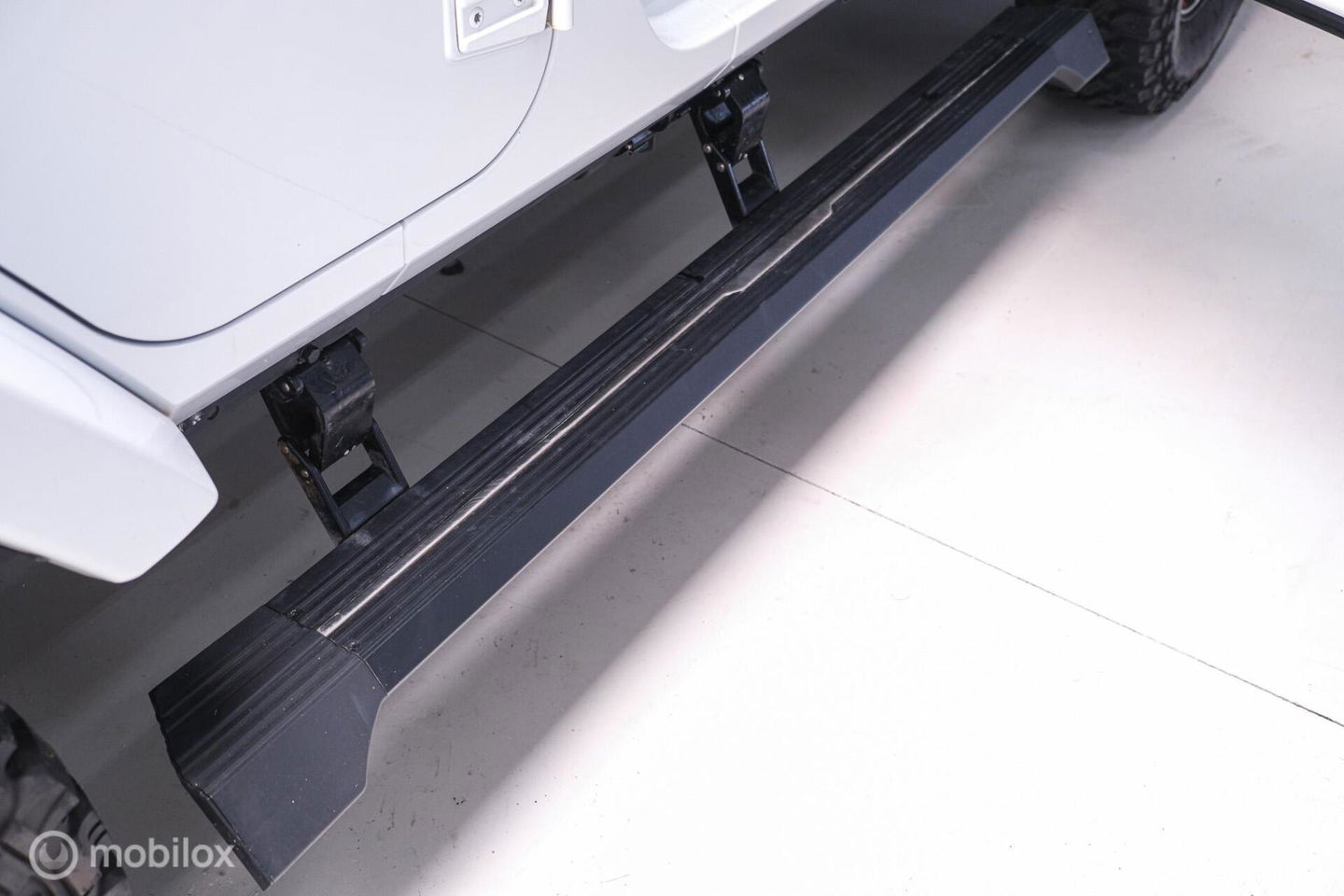 Jeep Wrangler Unlimited 3.6 | 5 persoons | Treeplanken | LED | Zeer mooi | Trekhaak |
