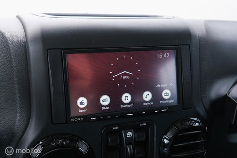 Jeep Wrangler Unlimited 3.6 | 5 persoons | Treeplanken | LED | Zeer mooi | Trekhaak |